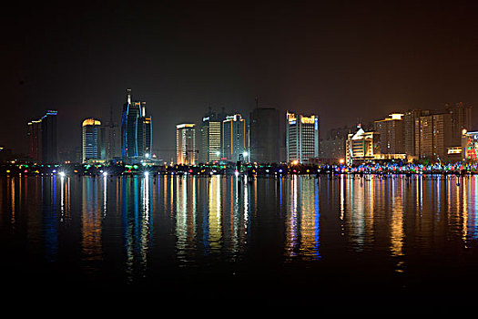 洛阳城市建筑夜景