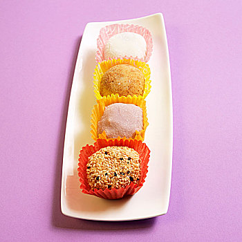 日本,甜食,白色,大浅盘,紫色背景