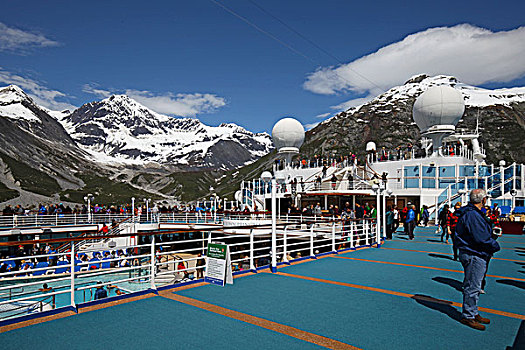皇冠公主号邮轮,皇冠公主号邮轮在阿拉斯加冰河湾巡游
