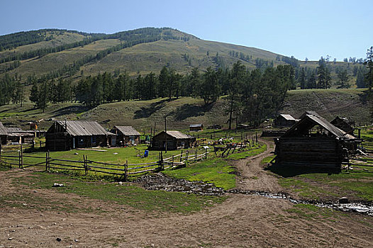 新疆图瓦人村落