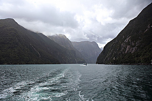 米弗峡湾