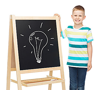 人,孩子,教育,概念,微笑,小男孩,灯泡,绘画,黑板,上方,白色背景