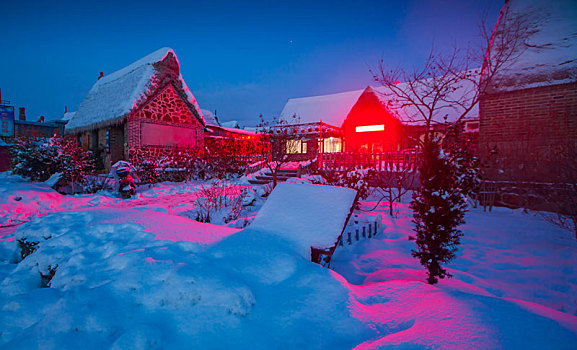 山东威海俚岛镇烟墩角拍摄的冬天雪后风景