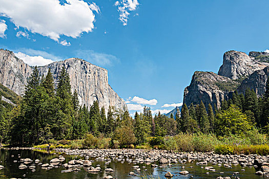 山谷,风景,远眺,船长峰,默塞德河,优胜美地国家公园,加利福尼亚,美国,北美
