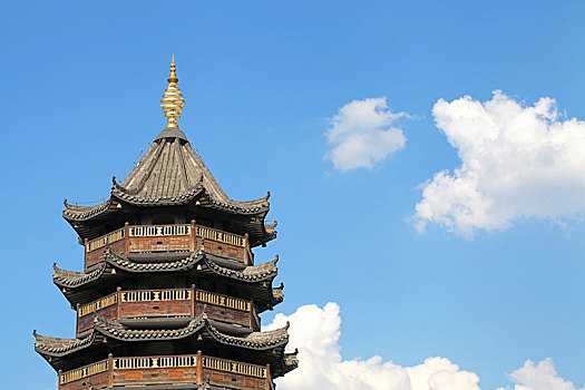 蓝天下的杭州古建筑