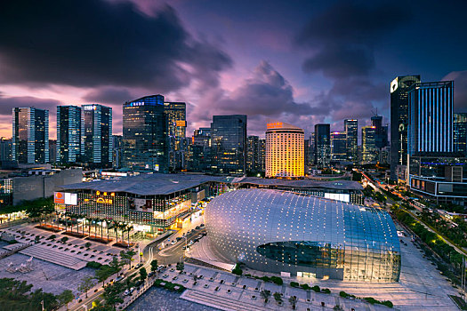 中国广东深圳南山商业文化中心区都市夜景