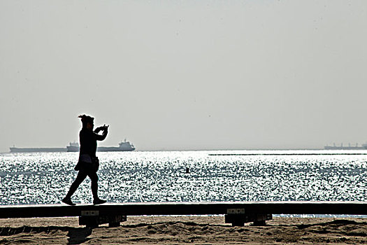 海滩,大海,沙滩,行人,剪影,户外,运动,活动,栈道,背景,自由自在,轻松