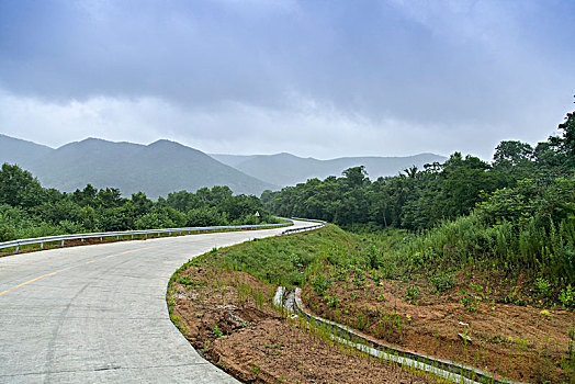 黑龙江省鹤岗市萝北县平坦大道