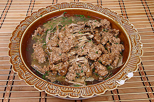 豆腐锅巴烧肉沫