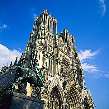 巴黎圣母院,哥特式,大教堂,13世纪,圣女贞德,骑马雕像,兰斯,香槟,法国