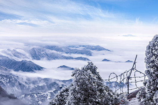 安徽黄山风景区冬雪云海风光