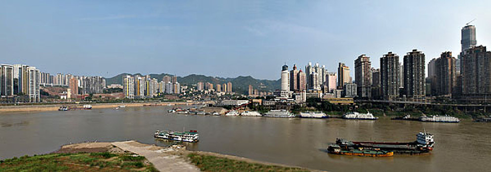 重庆朝天门港全景