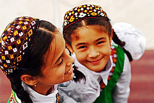 女孩,戴着,便帽,微笑,一个,仰视,阿什哈巴德,土库曼斯坦