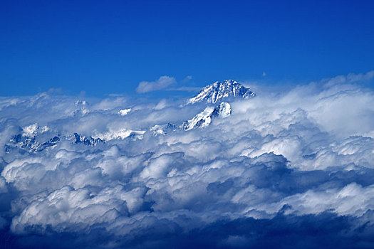 航拍喜马拉雅山脉