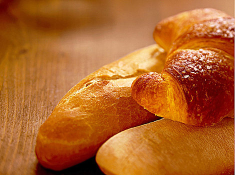 面包,牛角面包