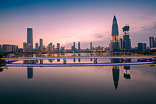 中国广东深圳南山后海湾都市夜景