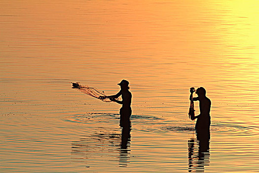 渔民,陶塔曼湖,缅甸,日落
