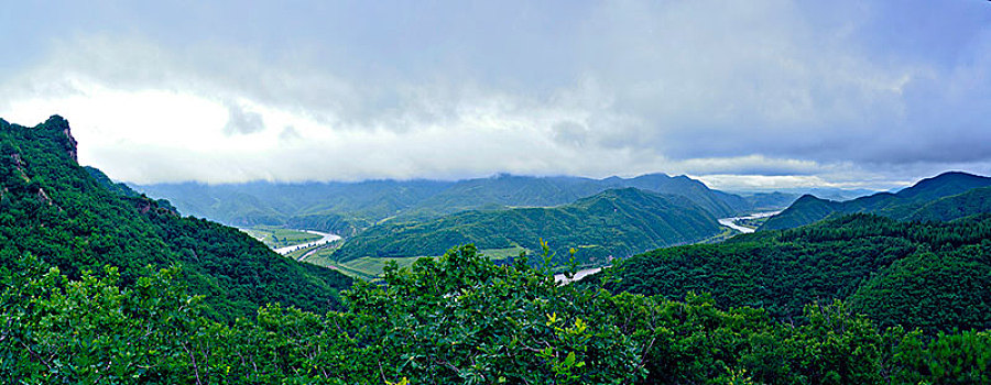 图们江日光山自然景观