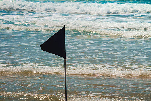 黑色,警告,旗帜,标记,限制,安全,游泳,区域,漂亮,海滩,蓝天,蓝绿色海水,以色列
