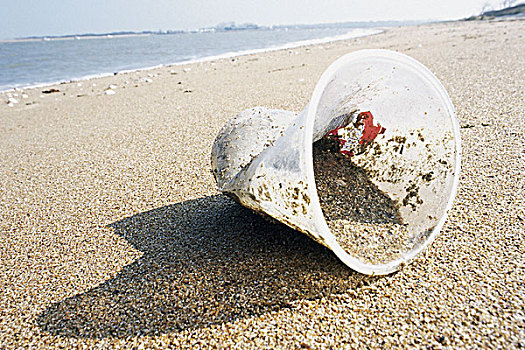 塑料杯,海滩