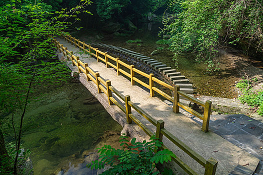 湖北武当山夏日迷人风光