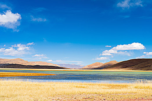 西藏高原风光之蓝天白云