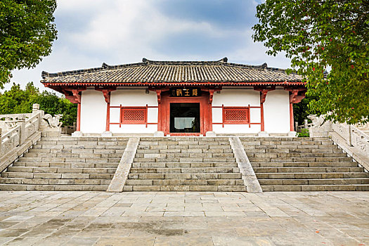 秦末农民起义领袖陈胜墓园陵寝建筑,中国河南省永城市芒砀山旅游区