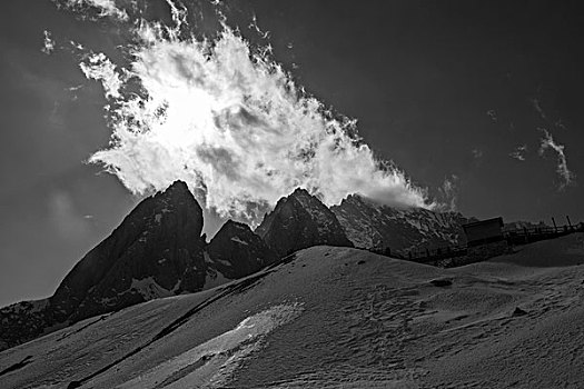 玉龙雪山