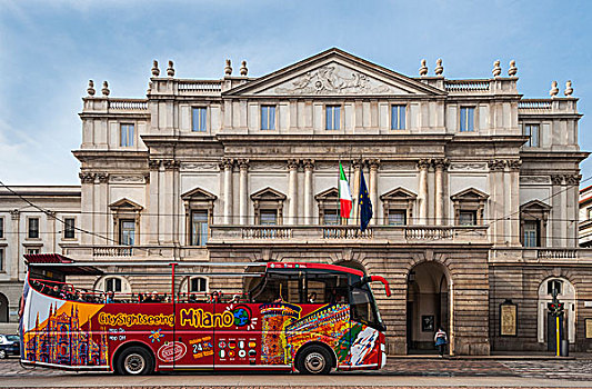 观光,巴士,正面,斯卡拉歌剧院,米兰,伦巴第,意大利,欧洲