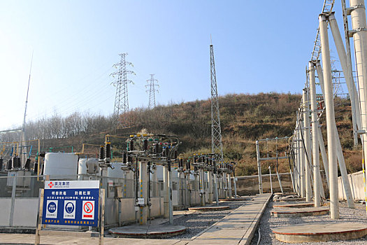 山区电力设施