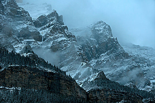 俯拍,山峦,雾,班芙国家公园,艾伯塔省,加拿大