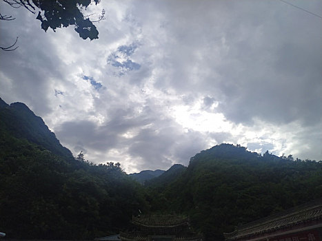 秦岭九龙潭