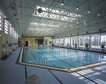 上海光大酒店室内游泳池