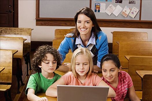 学生,教师,笔记本电脑,教室