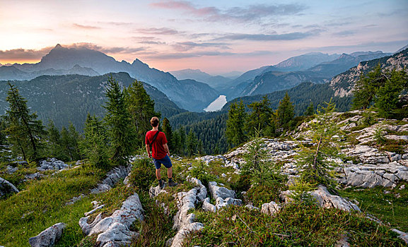 远足,顶峰,山景,风景,日落,左边,瓦茨曼山,国家公园,贝希特斯加登地区,上巴伐利亚,巴伐利亚,德国,欧洲