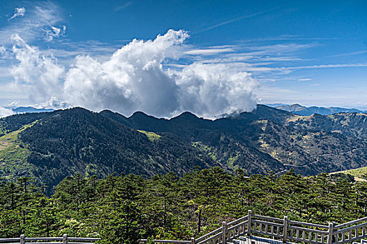 神农架神农顶景区初秋