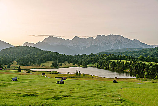 湖,日出,米滕瓦尔德,阿尔卑斯山,巴伐利亚,德国,欧洲