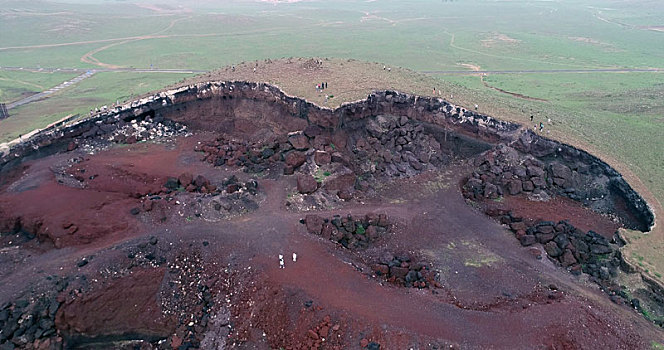 内蒙古,探秘火山遗迹,考证岩浆喷发的地质岁月