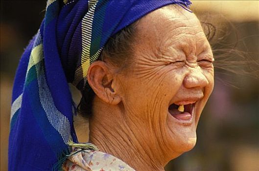 老挝,琅勃拉邦,笑,洪族人,女人