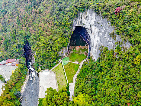 航拍湖北恩施利川腾龙洞风景区