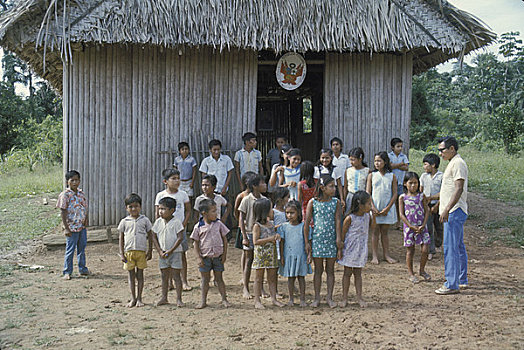 秘鲁,亚马逊河,乡村,学童,正面,学校