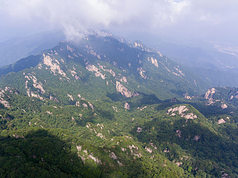 航拍河南洛阳栾川老君山