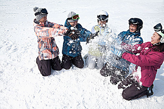 人群,玩雪,滑雪胜地