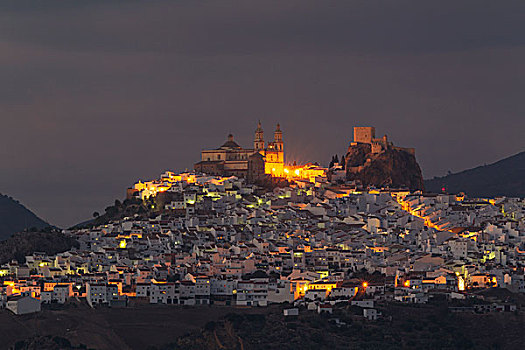 山顶,白色,城镇,奥维拉,教堂,摩尔风格,城堡,黄昏,卡迪兹,安达卢西亚,西班牙,欧洲