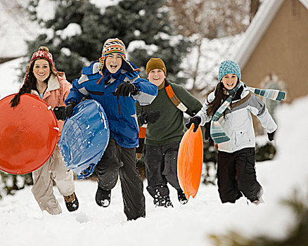 冬天,雪,四个孩子,男孩,女孩,雪橇