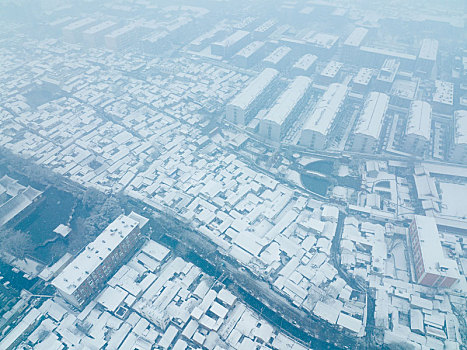 航拍济南百花洲明府城雪景