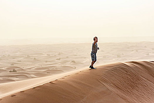 男孩,走,上面,荒漠沙丘