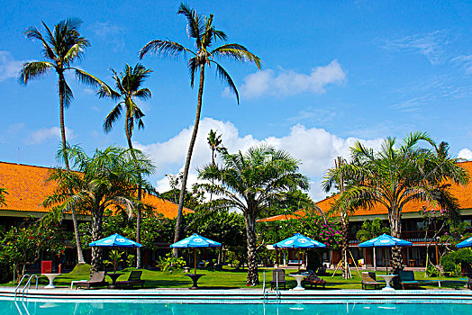 巴厘岛度假酒店泳池