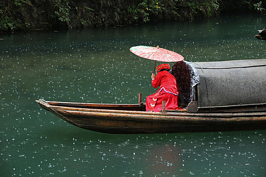 宜昌,三峡人家,长江,运输,航道,民俗,表演,风景,景点,旅游,高山,瀑布,河流,神秘,树木,植被,峡谷,壮观