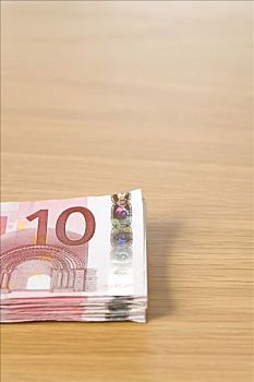 一堆,10欧元,钞票,桌子